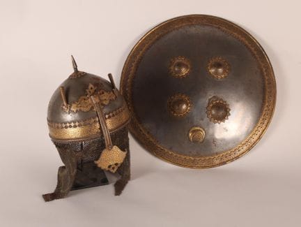 Armure Qajar Iran, fin du XIXe siècle
Ensemble com