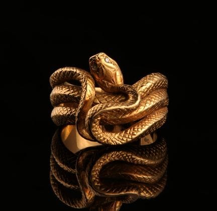 Bague en or jaune 18 carats (750 millièmes), formé
