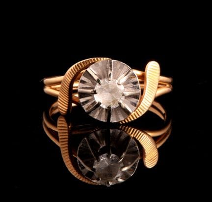 Bague solitaire deux tons en or jaune et gris 18 c