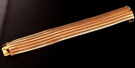 18-karat yellow gold (750) cuff bracelet with over