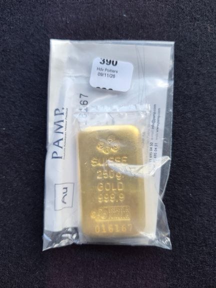 1 Swiss gold bar weighing 250g, 999.9 parts per th