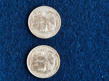 *2 gold 20 FF Napoleon III coins featuring the Roo