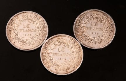 3 pièces en argent 10 francs Hercule. 
Poids : 74,