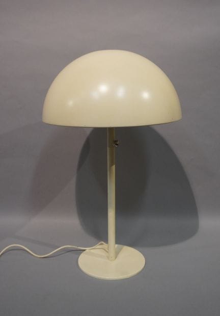 Pilzlampe 365+Brasa aus Metall oder weiß lackierte