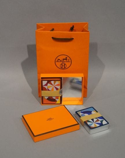 Hermès: Set mit zwei Bridge-Sets „Cheval Natté“.