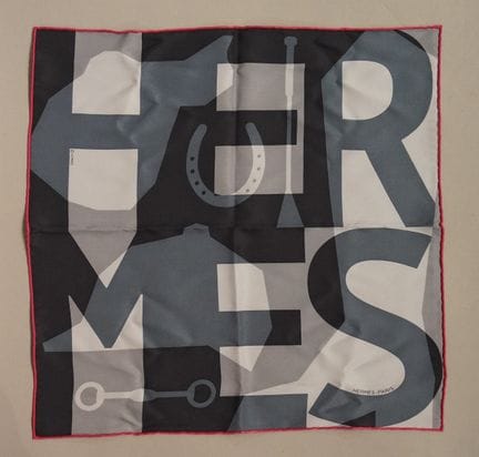Hermès: Gavroche 45 aus Seide „Her-mès“. In der Or