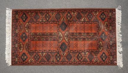 Mechanisch gewebter Teppich im turkmenischen Stil 