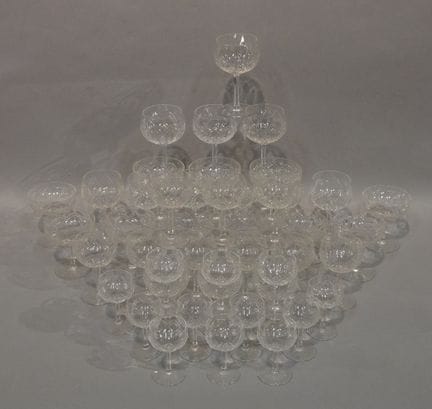 Service de verres en cristal composé de 45 pièces: