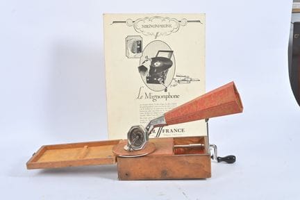 Phono de voyage « Le Mignophone » pour disques à a