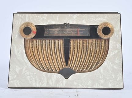 Radiola
Radio da comodino con alimentatore da rete