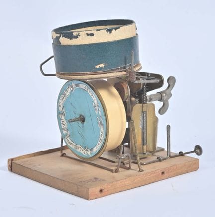 Lioret,
Motore Lorietgraph n. 1 per bambola Jumeau