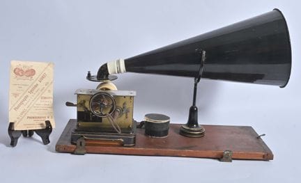 Lioret
Fonografo Lioretgraph n. 2, completo (manca