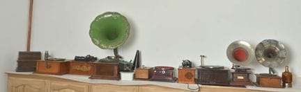 11 Phonos pour cylindre ou disques 78 tours, la pl