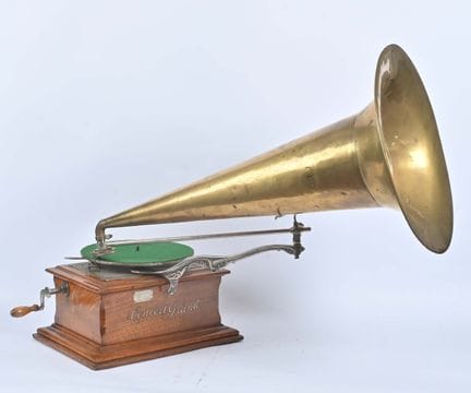 Zonophone,
Phonographe pour disques 78 tours à aig