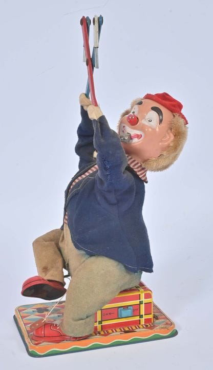 Japon, clown au sifflet, 
battery toy vêtu avec tê
