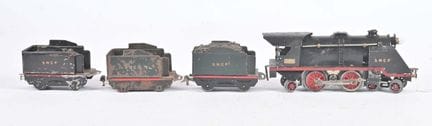 L.R., Lokomotive 221 der SNCF
mit Rauchschutz, rot