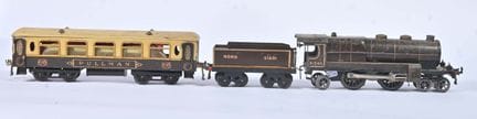 Hornby, Zug „Flèche d’Or“
mit mechanischer Lok Art
