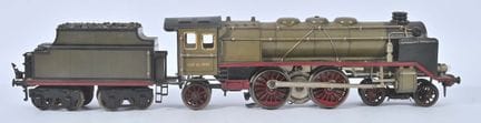 Märklin, Spur I
Graue Lokomotive Typ 221 mit rotem