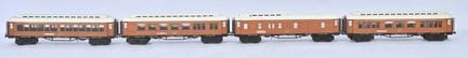A.S.,
4-Wagen-Zug der CIWL aus Blech mit Teakholz-