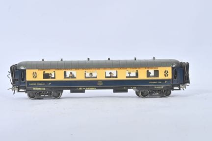 Elettren, Spurweite 0, 
Ein CIWL-Pullman-Wagen der