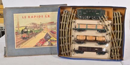 L.R., blaues Set
mit elektrischem Triebwagen BB 04