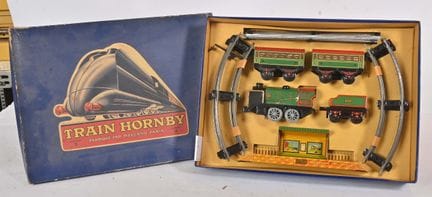 Hornby, Set „Express 3“
blau, mit einem Personenzu