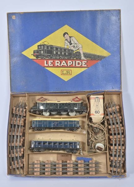 L.R., blaues Set
mit PO-Personenzug: grüner, elekt