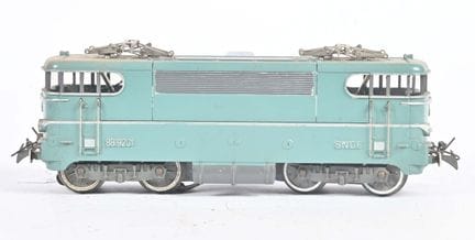 Hornby, Triebwagen BB 9201
sogenannter „Panorama“-