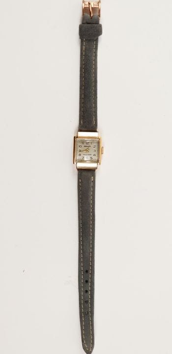 SEDUCTA
女士手表，18K（750）黄金表壳
长20.3厘米，表壳尺寸1.6×2.1厘米，重量