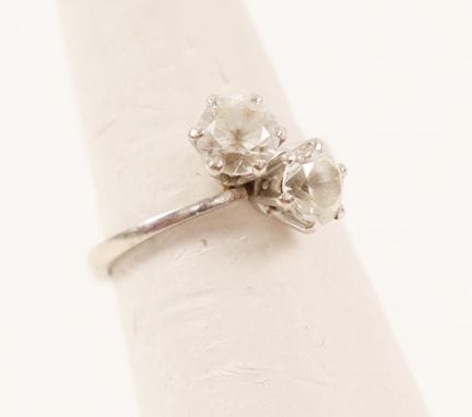 "Toi et Moi" Ring with White Stones
Set with two r