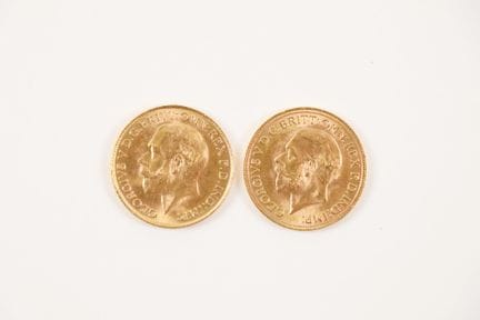 Two gold George V sovereigns, 1927 and 1931
Weight