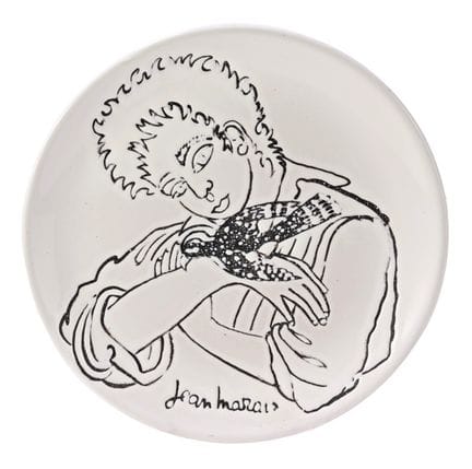 让·马雷（1913-1998）
饰有青年与鸟图案的盘子    
白色釉面陶瓷，采用石蜡留白技法装饰
