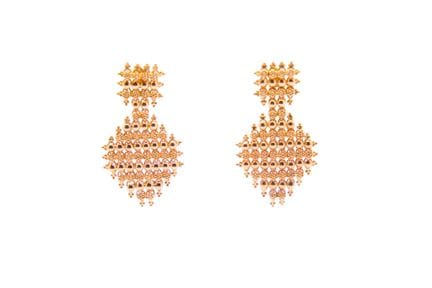 Par de pendientes de oro amarillo (750) con forma 