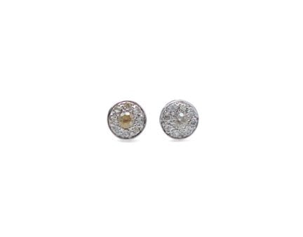 Par de pendientes redondos de oro gris (750) con p