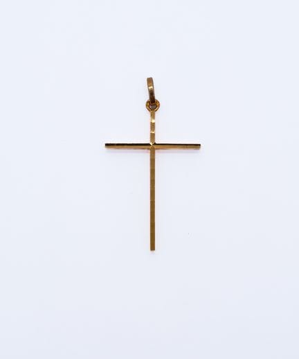 Cruz de oro amarillo (750)
5 x 2,5 cm aproximadame