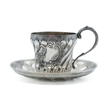 A la Gerbe d'or
Tasse et sa sous tasse en argent (