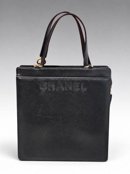 CHANEL. Sac Tote de type fourre-tout en cuir d'agn