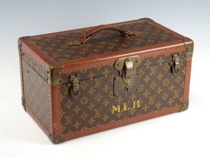 LOUIS VUITTON: Boite à flacons " Vanity case" en t
