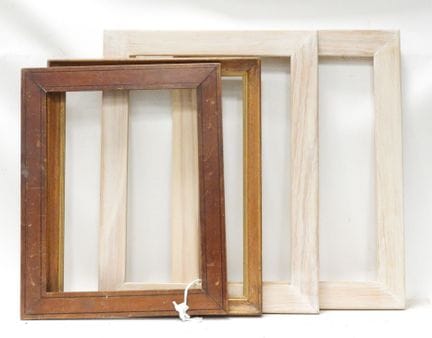 CUATRO MARCOS de madera. Dimensiones en el rebajo: