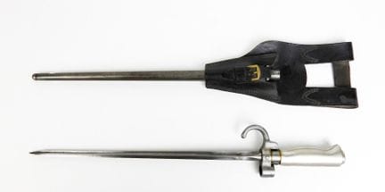 ARMES BLANCHES. Baïonnette Lebel raccourcie dite "