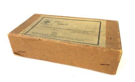 德国。Feldpost的厚纸板邮寄箱，饰有铁十字勋章和“Gruss aus der Heimat”的