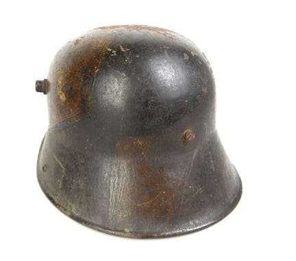 DEUTSCHLAND. Getarnter Stahlhelm Modell 1915 aus f