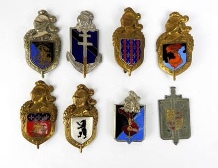 INSIGNES INDOCHINE. Ensemble de 8 insignes de gend
