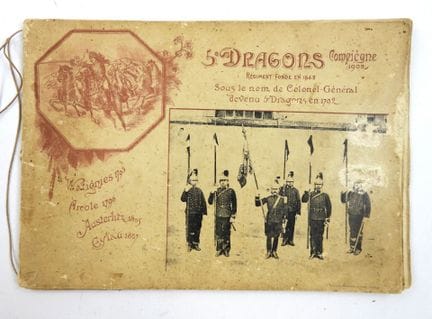 ALBUM. Fotoalbum im Format 19,5 × 27,5 cm mit 32 F