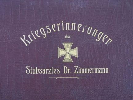 相册。一本31×43厘米的大开本相册，内含军医齐默尔曼（ZIMMERMANN）的两幅原版炭笔肖像画，