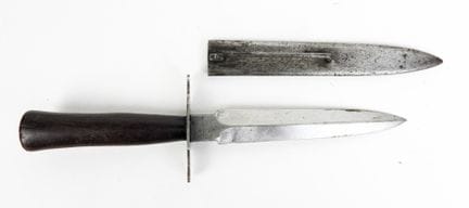 ARMES BLANCHES. Poignard de combat "le Vengeur", p