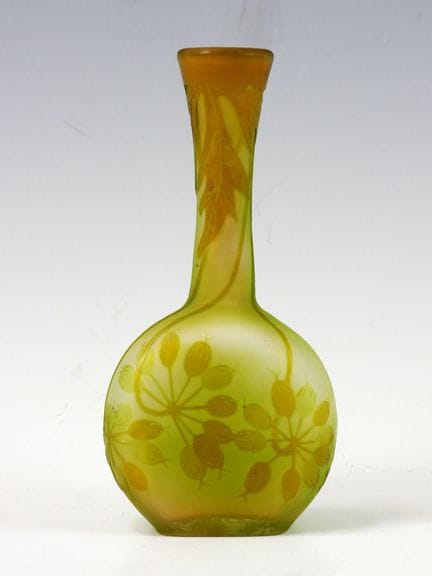 Établissement GALLE : 
Vase soliflore en verre mul
