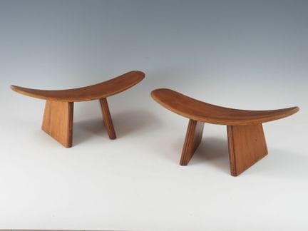 Alain GAUBERT (XXe) : 
Paire de tabourets "Shoggi"