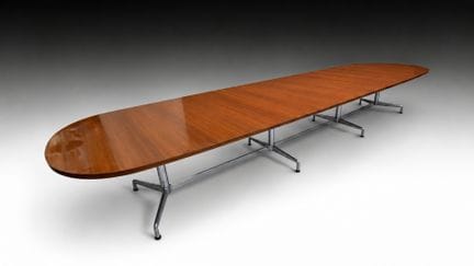 Charles (1907-1978) et Ray (1912-1988) EAMES :  
E