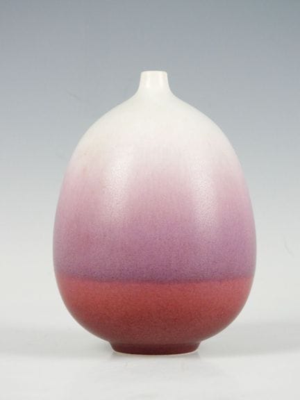Marc UZAN (né en 1955)
Vase en porcelaine émaillée